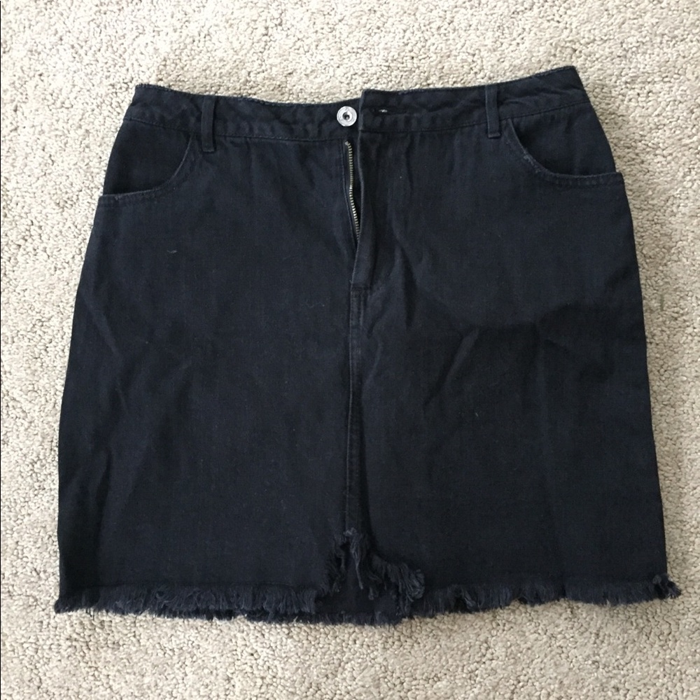 Missguided black raw hem mini skirt US SIZE 4